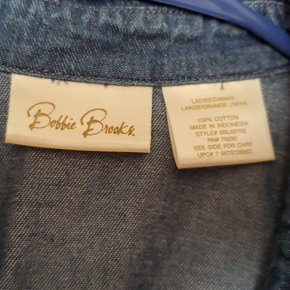 WOMEN'S Denim Top - Picture 4 of 8